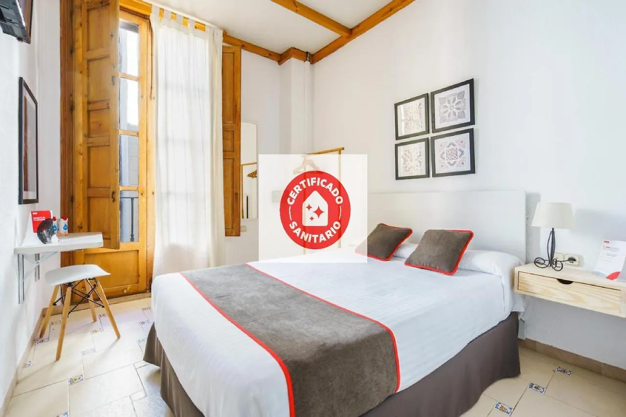 Hostal Austria contacts